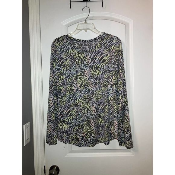 No Boundaries Animal Print Top XXXL! - Picture 2 of 6